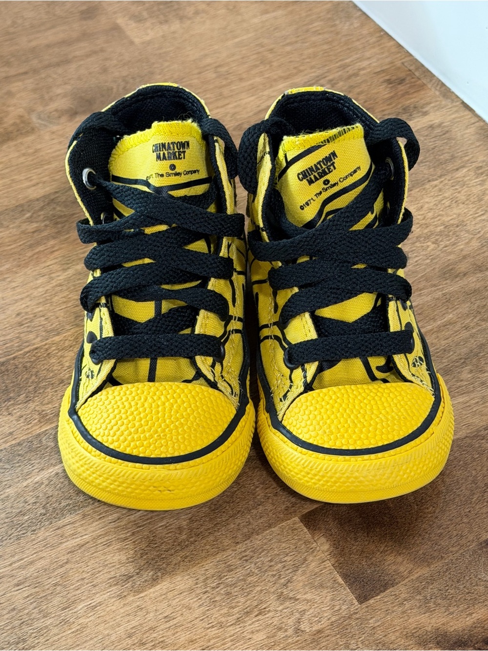 Converse Chinatown MarketSneakers- size 6 toddler- video in listing